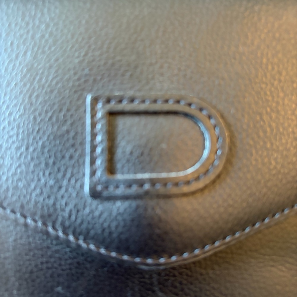 Oh So Chic Black Leather Delvaux 'D' Pouch. - Picture 3 of 8